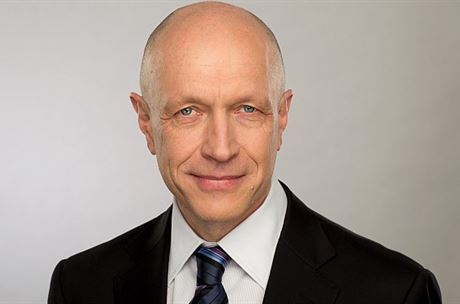 Nedokončený úkol odcházejícího šéfa České spořitelny