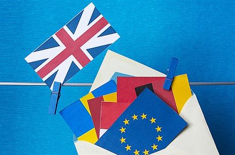 Brexit a další kostky domina