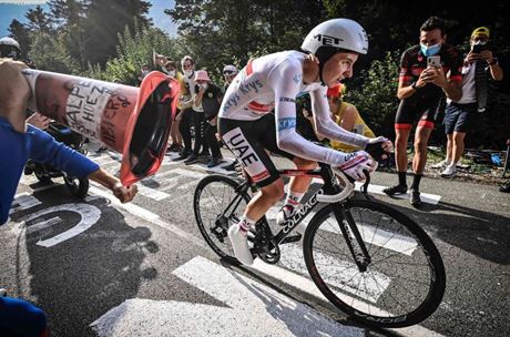 Stará dáma pořád dýchá. Jeden den na Tour de France