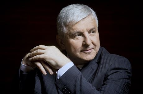Rusnok končí, ČNB čekají změny. Máme se bát nového guvernéra?
