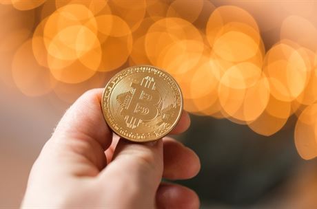 Bitcoin má trabl, masu nikdy neosloví. Řekneme vám proč