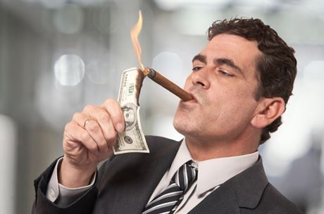 Zdaňme tabák i alkohol, vyděláme na tom všichni