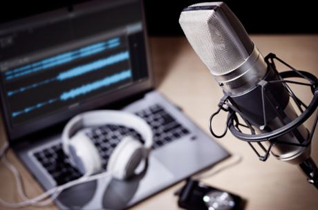 Nejlepší podcast? Kniha. Tipy na podcasty dává Petr Volný z Upvestu