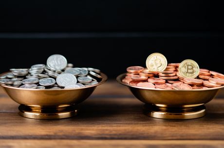 Šílené doporučení BlackRocku a ještě šílenější worldcoin. Týden v kryptu #42