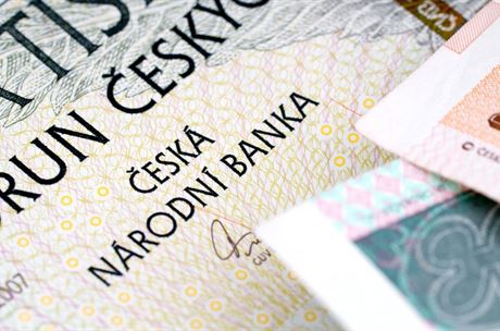 Že centrální banky tisknou peníze? Nevěřte bludům, je tomu jinak