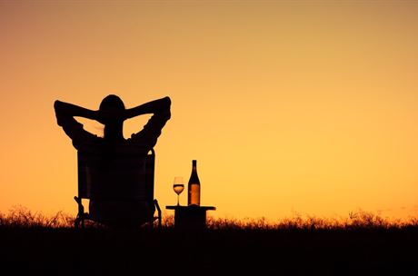 Důstojný důchod očima expertů. Stačí živnostníkům našetřit dva miliony?