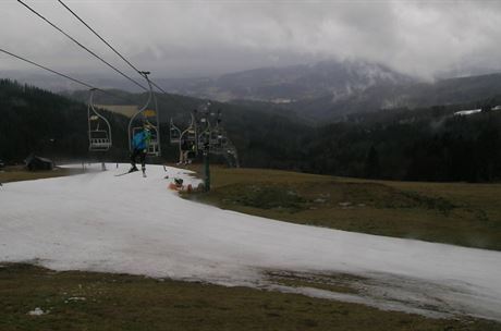 Lyžovačka v Česku? Zapomeňte. Oteplující se planeta hatí miliardový byznys