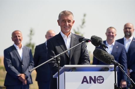 Vrátí Babiš, co Fiala vzal? Budou to jen drobty, nad lecčíms si umyje ruce
