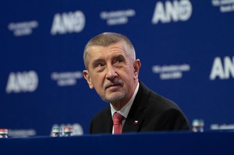 Babiš chce firmám vrátit, co Fiala byznysu vzal. Kde na to ale vzít a nekrást?