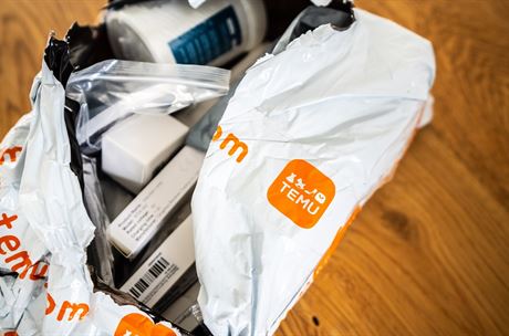 Čínské cetky zaplavují Evropu. Postaví se Brusel konečně na odpor?