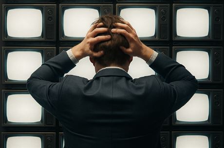 Otrava pro OSVČ a skrytá daň firem. Koncesionářskými poplatky se vláda zesměšnila