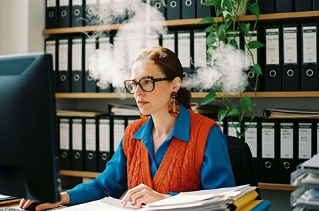 Jednotné měsíční hlášení za dveřmi. Co udělat hned a jak se vyhnout potížím?