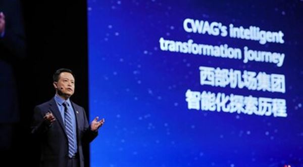 Nové digitální a inteligentní technologické jádro Huawei modernizuje letectví i železnice