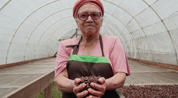 Mezinárodní den kávy připomíná, že budoucnost kávy závisí na zlepšení pracovních a životních podmínek jejích pěstitelů