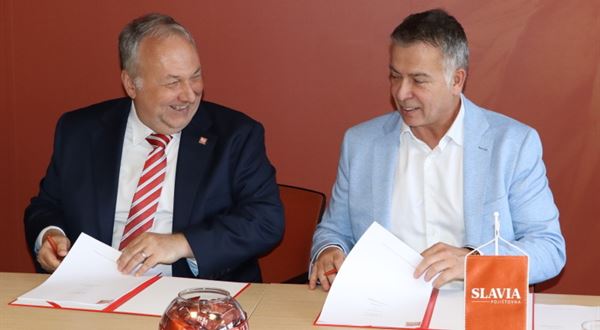 Slavia expanduje do zahraničí. V Holandsku bude pojišťovat auta