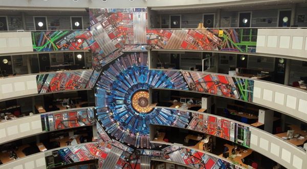 Studenti z Česka vytvořili v CERN systém, který pomáhá vědcům