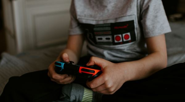 Hrají vaše děti online hry? Řiďte se desaterem zodpovědného rodiče