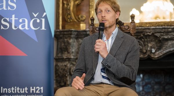 Institut H21 nově povede Jan Hořeňovský