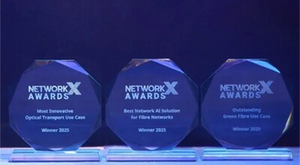 Společnost Huawei získala na konferenci Network X 2025 tři ocenění v oblasti plně optických sítí