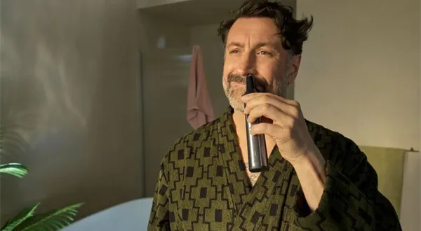 Dokonale přesná úprava od hlavy až k patě s prémiovým multifunkčním zastřihovačem Philips