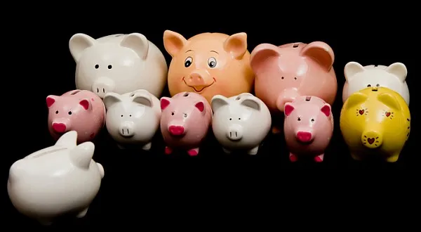 Dluhů čím dál víc. Komu pomůže konsolidace úvěrů