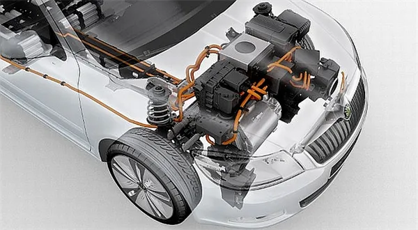 Půltucet motorů pro Octavii: kolik který stojí a kdy se jaký vyplatí?