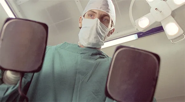 Řešení krize zdravotnictví: zodpovědným tisícovka na ruku. Co si o tom myslíte?