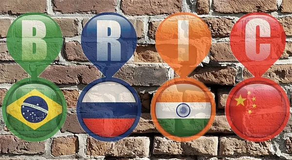 Drolící se cihly: co se děje s Indií?