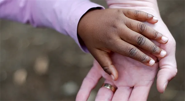 Chci adoptovat dítě. Co vás čeká a nemine