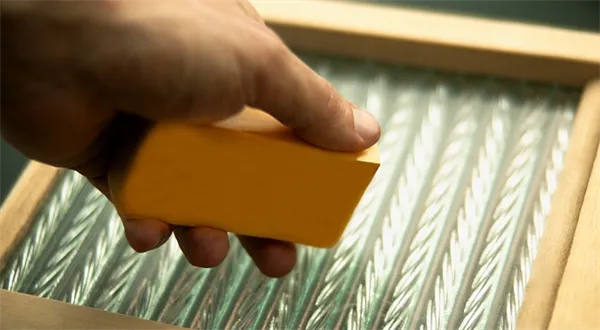 Čisté svědomí za charitu? Nadace nejsou morální pračky peněz