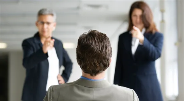 Přiznání k dani z příjmů. Kdo ho musí v roce 2014 podat