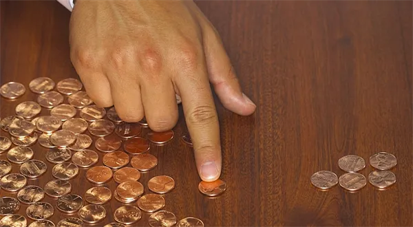 Babiš chce oddálit konec druhého pilíře, jinak hrozí spory