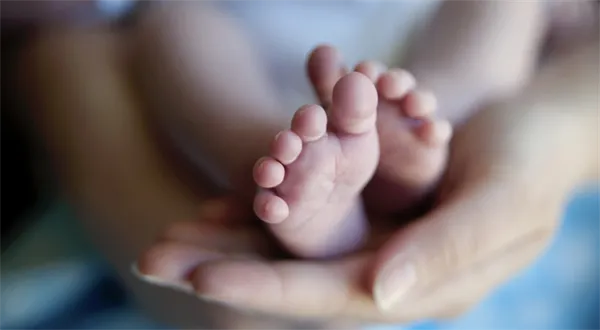 Mateřská a rodičovská 2015: Spočítejte si, kolik dostanete