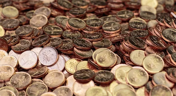 Přiznání k dani z příjmů: Kdo se musí v roce 2015 přiznat