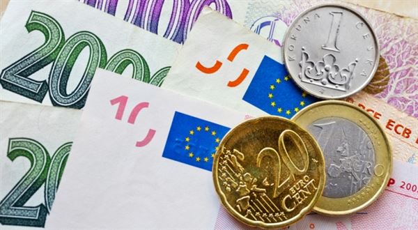 Euro za 28 nečekejte: Pět důvodů pro silnější korunu
