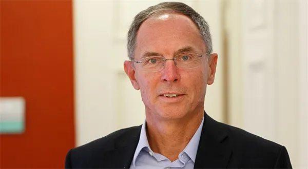 Jan Švejnar: Čekal bych, že pětadvacet let po revoluci budeme mnohem dál