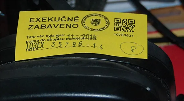 Exekutoři mají dostat méně peněz. Povede to k anarchii, bouří se