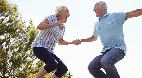 Důchody porostou průměrně o tři stovky. A ten váš? Kalkulačka valorizace