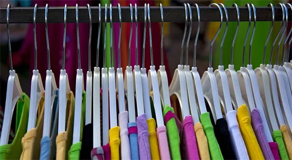 Pořádáme dobročinnou akci. Pro pokročilé