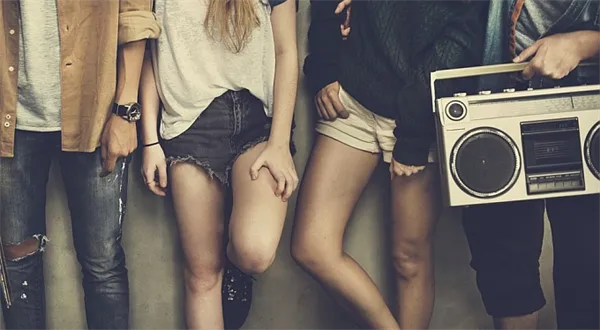 DUEL: Piráti vs. OSA. Odměna autorům, nebo výpalné?