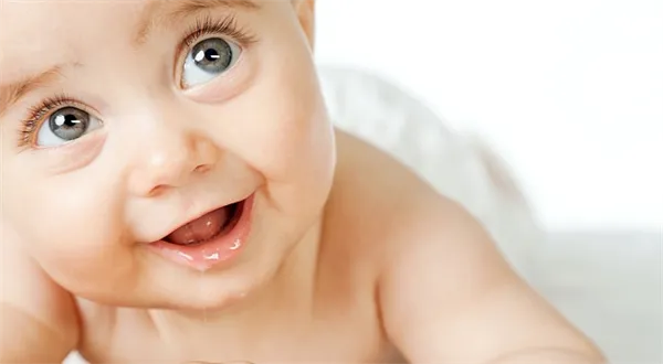 Zvyšuje se: rodičovský příspěvek, daňová sleva, přídavek na dítě i odměny pěstounů