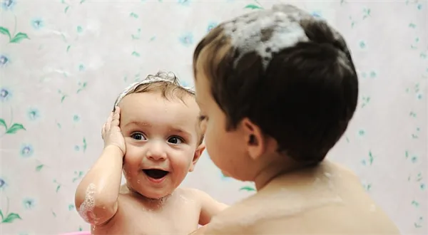 Přídavky na dítě 2018. Pro víc dětí. A kdo pracuje, má víc
