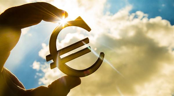eTrader €uroBarometr: Nepřijetí eura budoucí vládou je ryze pragmatické rozhodnutí