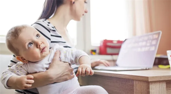 Rodičovský příspěvek už můžete vyřídit online. I změnit