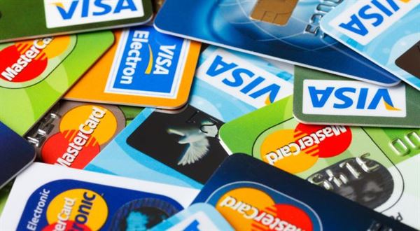 Novinky v nabídkách kreditních karet a jejich srovnání