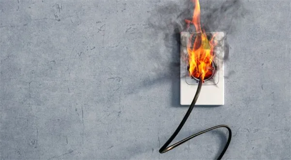 Rady dTestu. Jak si pojistit střechu nad hlavou (i všechno pod střechou)