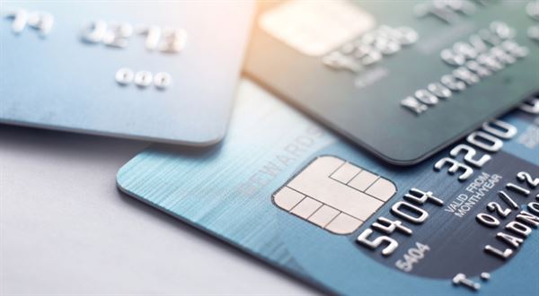Spočítejte si, kolik můžete měsíčně ušetřit s kreditní kartou