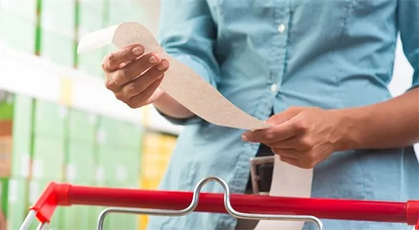 Úsporný tarif srazil inflaci. Potraviny a další energie ale dál zdražují