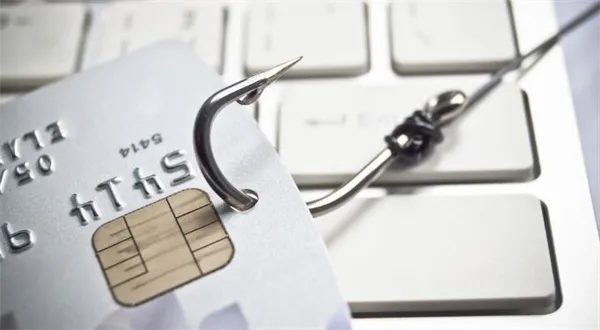 Jak bezpečně platit na internetu? Pomůže i virtuální karta