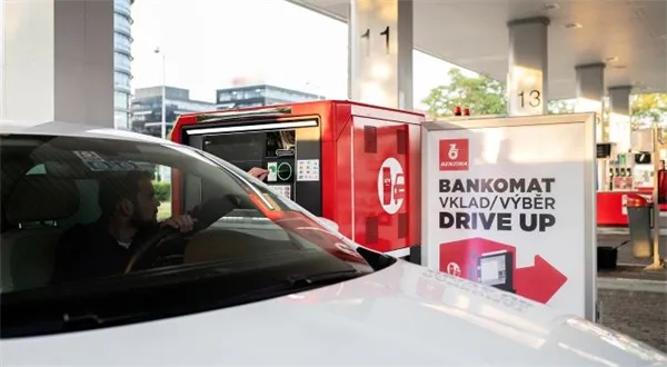 Bankomat pro řidiče už funguje i v Brně, přijímá také vklady